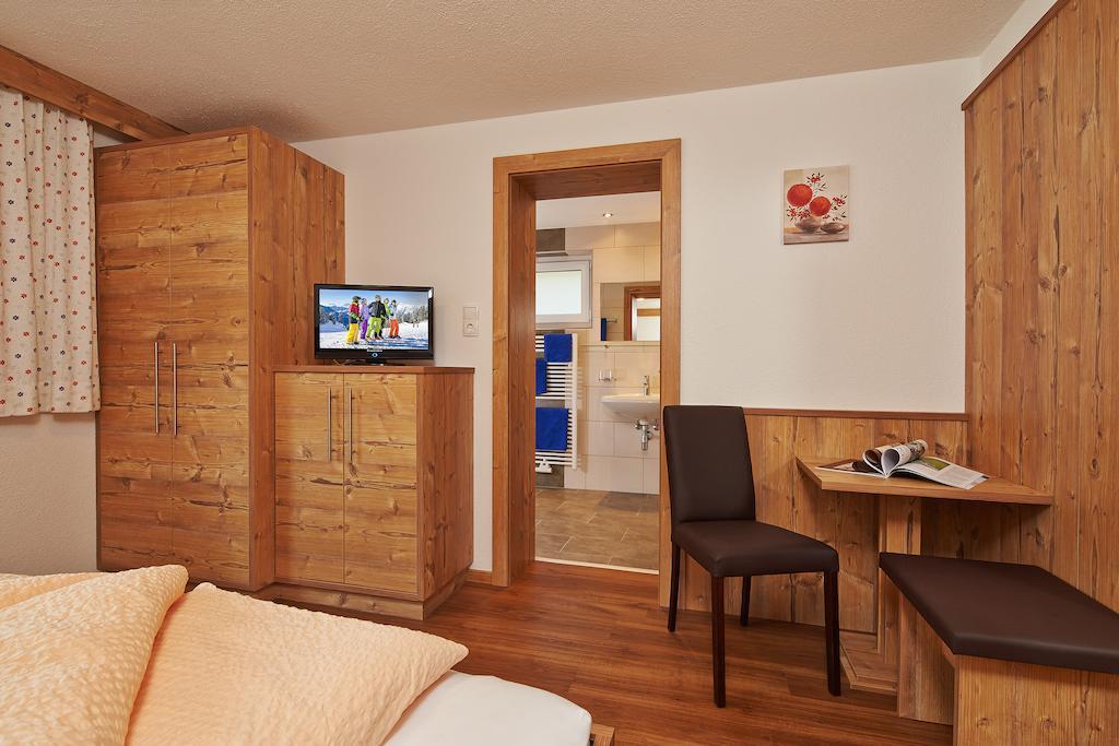 Gaestehaus Falkner Ignaz Solden Room photo